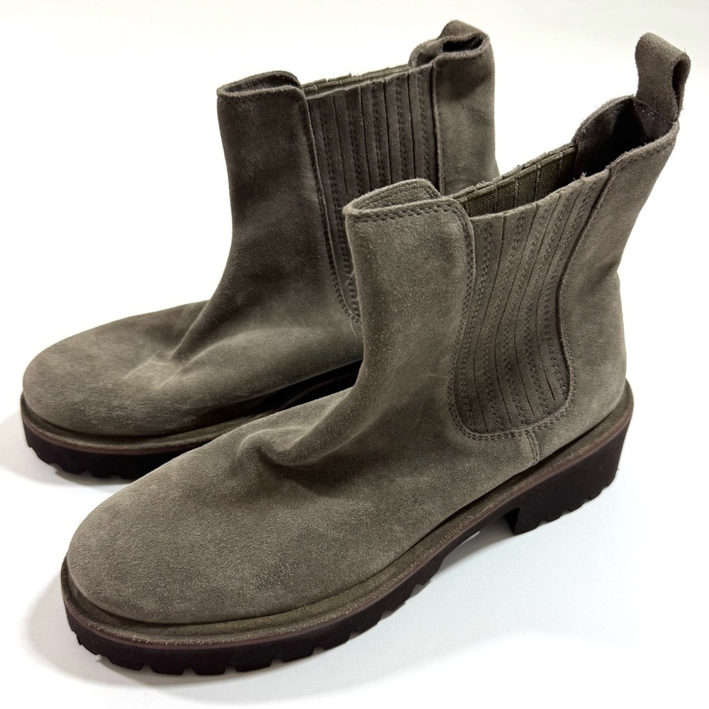 Seychelles Cashew Chelsea Boot Size 8.5 Leather Grey